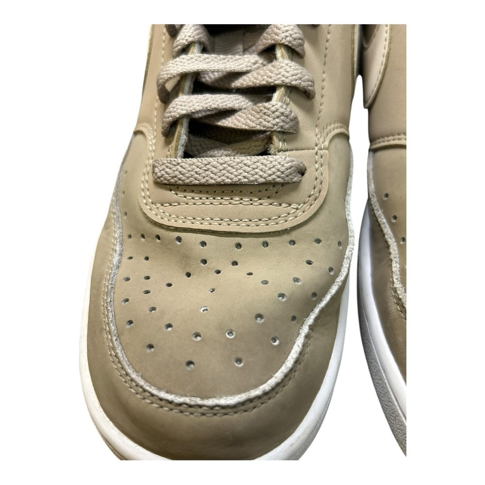 Nike Tan and White Sneakers Men’s size 7.5 (women size 9) - Picture 5 of 15